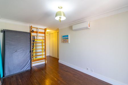 Apartamento para alugar com 236m², 3 quartos e 4 vagasQuarto 3 - Suíte 3
