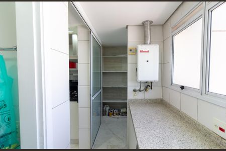 Apartamento para alugar com 236m², 3 quartos e 4 vagasÁrea de Serviço