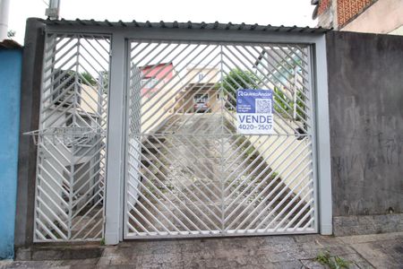 Casa à venda com 111m², 3 quartos e 6 vagasFachada