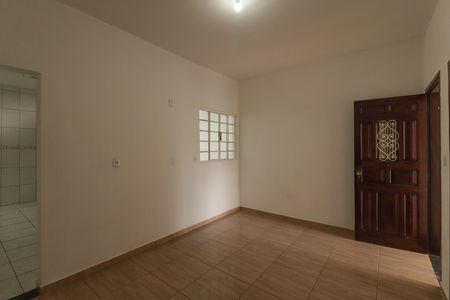 Casa para alugar com 92m², 2 quartos e sem vaga Casa para alugar com 92m², 2 quartos e sem vagaSala