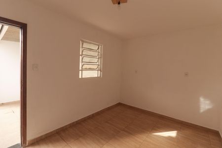 Casa para alugar com 92m², 2 quartos e sem vaga Casa para alugar com 92m², 2 quartos e sem vagaQuarto