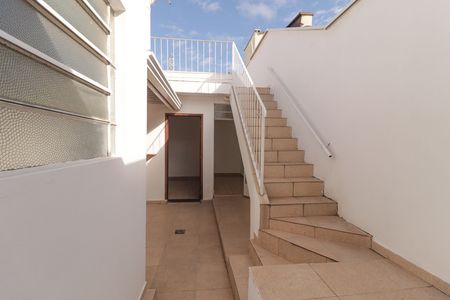 Casa para alugar com 92m², 2 quartos e sem vaga Casa para alugar com 92m², 2 quartos e sem vagaQuintal