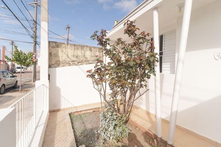 Casa para alugar com 92m², 2 quartos e sem vaga Casa para alugar com 92m², 2 quartos e sem vagaQuintal