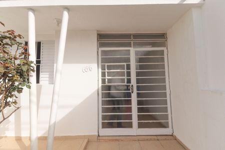 Casa para alugar com 92m², 2 quartos e sem vaga Casa para alugar com 92m², 2 quartos e sem vagaQuintal