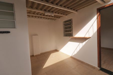 Casa para alugar com 92m², 2 quartos e sem vaga Casa para alugar com 92m², 2 quartos e sem vagaQuintal