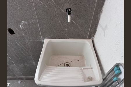 Casa de condomínio para alugar com 30m², 1 quarto e 1 vaga Casa de condomínio para alugar com 30m², 1 quarto e 1 vagaÁrea de Serviço