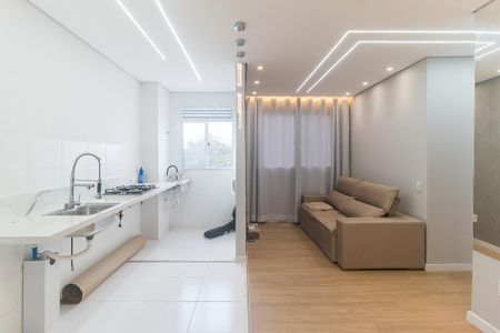 Apartamento para alugar com 42m², 2 quartos e 1 vaga Apartamento para alugar com 42m², 2 quartos e 1 vagaSala/Cozinha