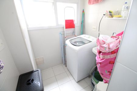 Apartamento para alugar com 64m², 2 quartos e 1 vagaÁrea de Serviço