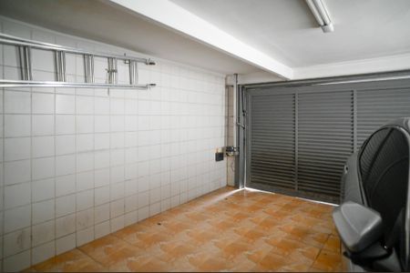 Casa à venda com 250m², 3 quartos e 2 vagas Casa à venda com 250m², 3 quartos e 2 vagasGaragem