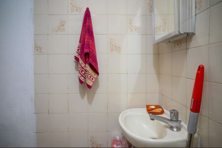 Casa à venda com 250m², 3 quartos e 2 vagas Casa à venda com 250m², 3 quartos e 2 vagasBanheiro de Serviço