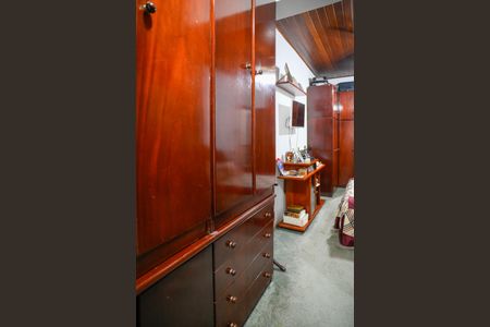 Casa à venda com 250m², 3 quartos e 2 vagas Casa à venda com 250m², 3 quartos e 2 vagasSuíte