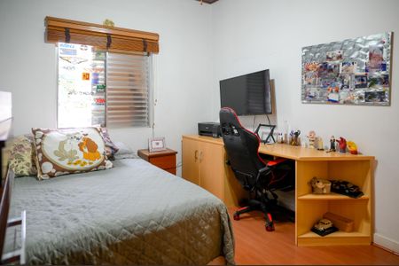 Casa à venda com 250m², 3 quartos e 2 vagas Casa à venda com 250m², 3 quartos e 2 vagasQuarto 1