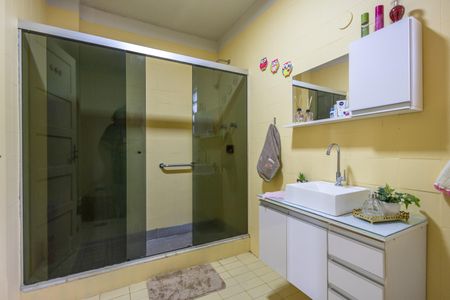 Apartamento à venda com 160m², 4 quartos e 1 vaga Apartamento à venda com 160m², 4 quartos e 1 vagaBanheiro da Suíte