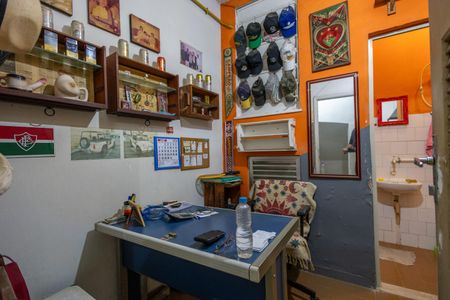 Apartamento à venda com 160m², 4 quartos e 1 vaga Apartamento à venda com 160m², 4 quartos e 1 vagaQuarto de Serviço