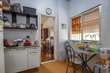 Apartamento à venda com 160m², 4 quartos e 1 vaga Apartamento à venda com 160m², 4 quartos e 1 vagaCozinha