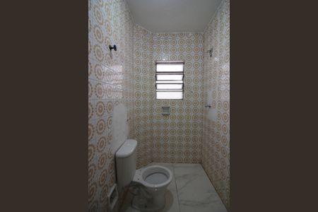 Casa à venda com 250m², 3 quartos e 2 vagasBanheiro Social 1