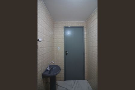 Casa à venda com 250m², 3 quartos e 2 vagasBanheiro Social 2