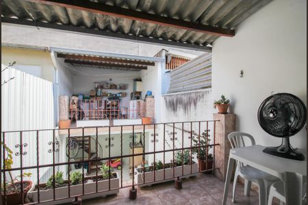 Casa à venda com 136m², 2 quartos e 1 vaga Casa à venda com 136m², 2 quartos e 1 vagaVaranda Quarto 2