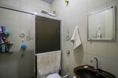 Casa à venda com 136m², 2 quartos e 1 vaga Casa à venda com 136m², 2 quartos e 1 vagaBanheiro