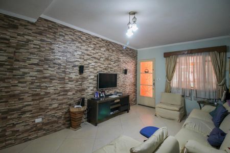 Casa à venda com 136m², 2 quartos e 1 vaga Casa à venda com 136m², 2 quartos e 1 vagaSala