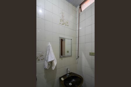 Casa à venda com 136m², 2 quartos e 1 vaga Casa à venda com 136m², 2 quartos e 1 vagaBanheiro