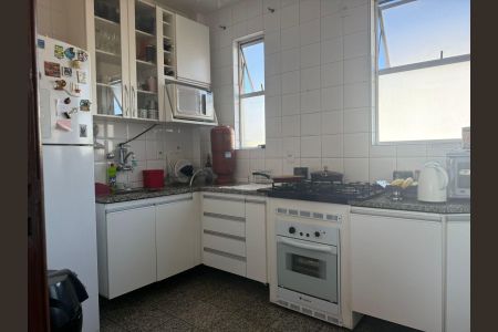 Apartamento à venda com 95m², 3 quartos e 2 vagasCozinha