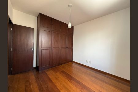 Quarto de apartamento à venda com 3 quartos, 95m² em Santa Tereza, Belo Horizonte