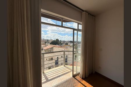 Vista da Sala de apartamento à venda com 3 quartos, 95m² em Santa Tereza, Belo Horizonte
