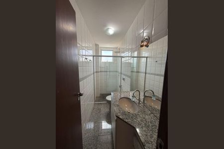 Apartamento à venda com 95m², 3 quartos e 2 vagasBanheiro social