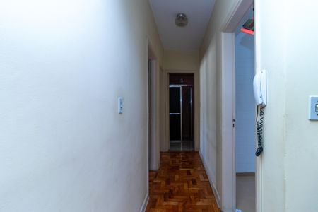 Apartamento à venda com 70m², 2 quartos e 1 vagaCorredor