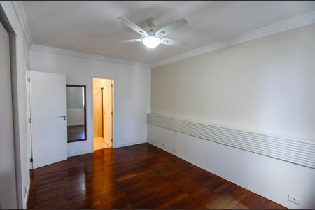 Apartamento à venda com 124m², 3 quartos e 1 vagaSuite