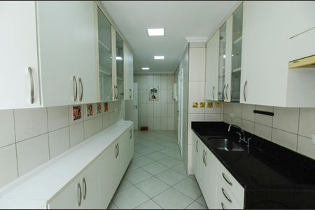 Apartamento à venda com 124m², 3 quartos e 1 vagaCozinha