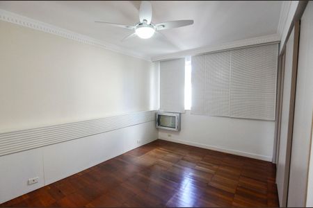 Apartamento à venda com 124m², 3 quartos e 1 vagaSuite