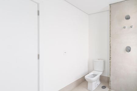 Apartamento à venda com 201m², 3 quartos e 3 vagas Apartamento à venda com 201m², 3 quartos e 3 vagasBanheiro da Suíte 1