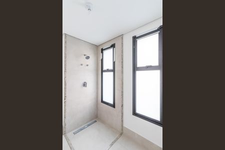 Apartamento à venda com 201m², 3 quartos e 3 vagas Apartamento à venda com 201m², 3 quartos e 3 vagasBanheiro da Suíte 1