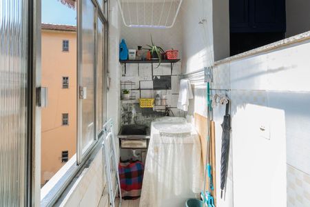 Apartamento à venda com 70m², 2 quartos e 1 vagaÁrea de Serviço