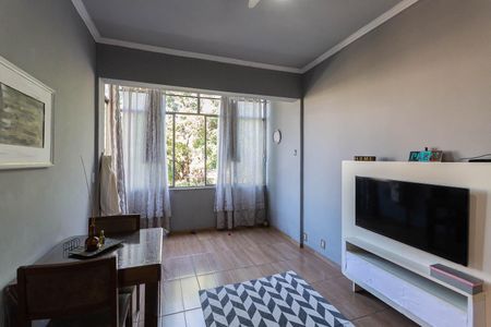 Apartamento à venda com 70m², 2 quartos e 1 vagaSala