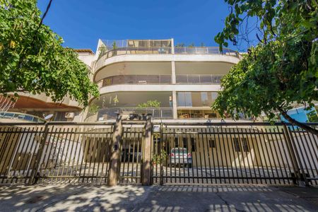 Apartamento à venda com 89m², 3 quartos e 2 vagasFachada