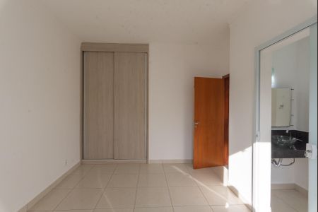 Casa de condomínio para alugar com 250m², 4 quartos e 2 vagasSuíte 3