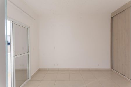 Casa de condomínio para alugar com 250m², 4 quartos e 2 vagasSuíte 3