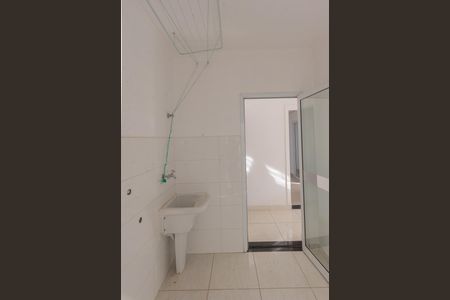 Casa de condomínio para alugar com 250m², 4 quartos e 2 vagasÁrea de Serviço