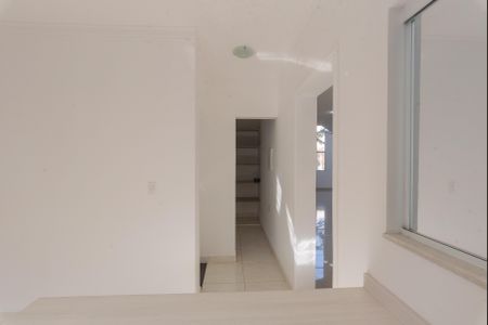 Casa de condomínio para alugar com 250m², 4 quartos e 2 vagasCozinha