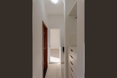 Casa de condomínio para alugar com 250m², 4 quartos e 2 vagasCloset da suíte 2