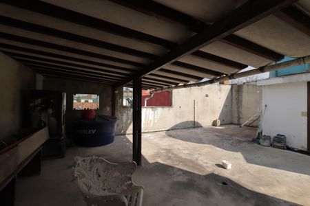 Casa à venda com 328m², 4 quartos e 4 vagasTerraço