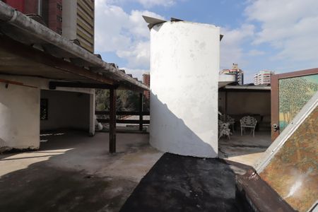 Casa à venda com 328m², 4 quartos e 4 vagasTerraço