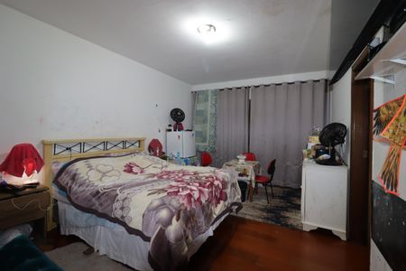 Casa à venda com 328m², 4 quartos e 4 vagasSuíte 4