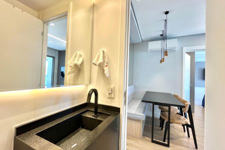 Apartamento à venda com 47m², 1 quarto e 1 vaga Apartamento à venda com 47m², 1 quarto e 1 vagaLavabo