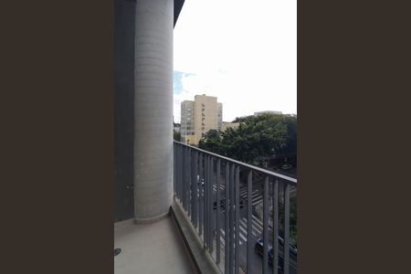 Apartamento para alugar com 33m², 1 quarto e sem vaga Apartamento para alugar com 33m², 1 quarto e sem vagaVaranda