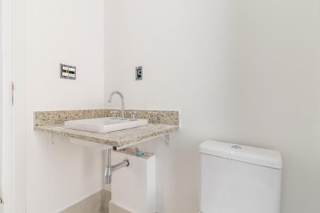 Apartamento à venda com 199m², 3 quartos e 3 vagasBanheiro da Suíte 2