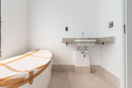 Apartamento à venda com 199m², 3 quartos e 3 vagasBanheiro da Suíte 1